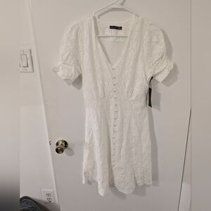 NWT $89 Black Tape_ White Mini Lace Dress Size Small